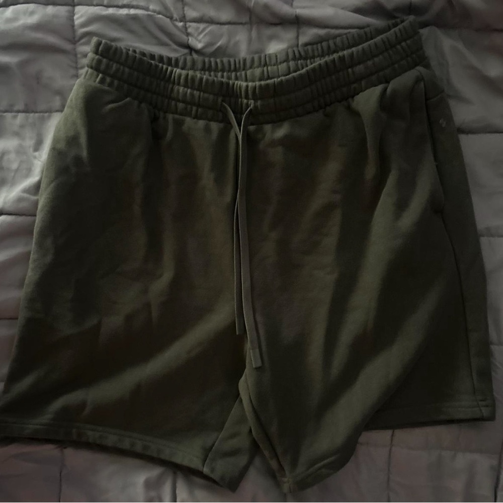 Men's Olive Green Shorts